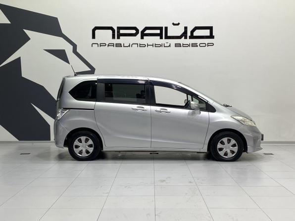 Honda Freed I Рестайлинг с пробегом 2012 года, цена 1 129 900 рублей, 106400 км, компактвэн, Автокод Объявления