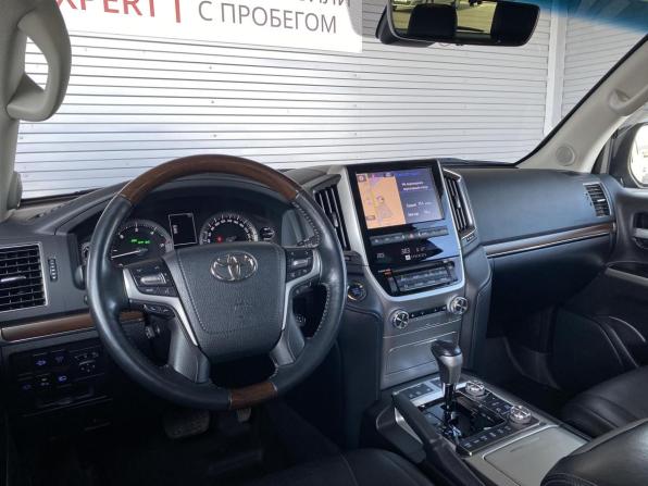 Toyota Land Cruiser 200 Series Рестайлинг 2 с пробегом 2016 года, цена 7 950 000 рублей, 84462 км, внедорожник, Автокод Объявления