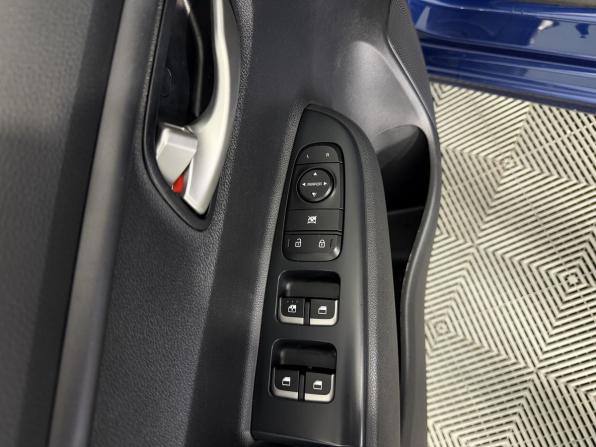 Kia Rio IV Рестайлинг с пробегом 2022 года, цена 1 650 000 рублей, 81597 км, седан, Автокод Объявления