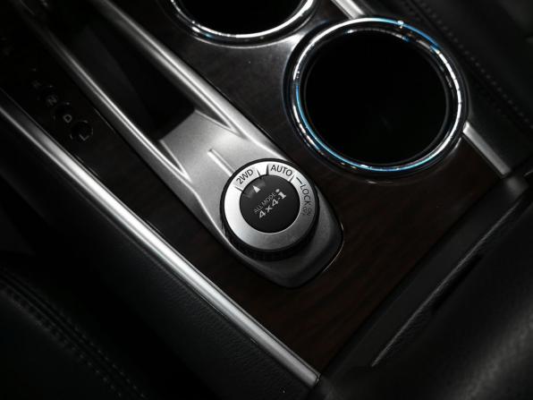 Nissan Pathfinder IV с пробегом 2015 года, цена 2 195 000 рублей, 154237 км, внедорожник, Автокод Объявления