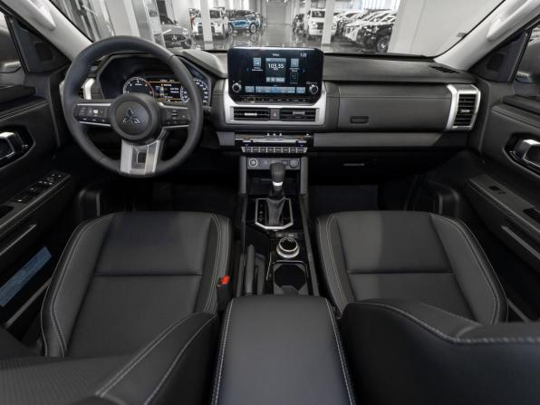 Mitsubishi L200 VI с пробегом 2025 года, цена 5 500 000 рублей, 50 км, пикап, Автокод Объявления