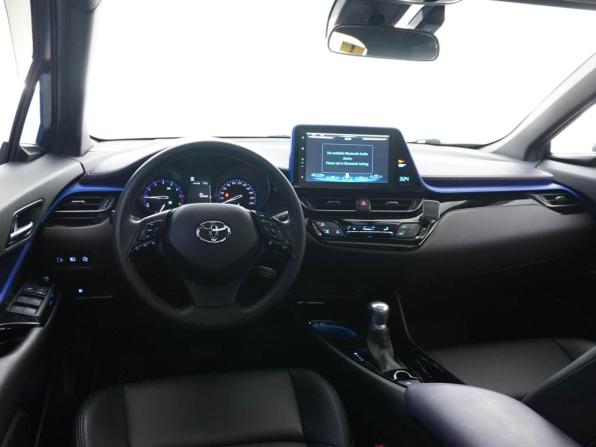 Toyota C-HR I Рестайлинг с пробегом 2021 года, цена 2 893 444 рубля, 18736 км, внедорожник, Автокод Объявления