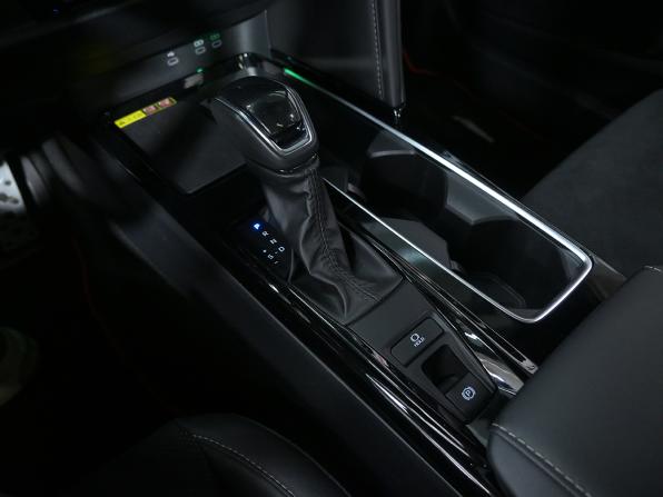 Toyota Camry IX (XV80) China Market с пробегом 2025 года, цена 4 000 000 рублей, 14258 км, седан, Автокод Объявления