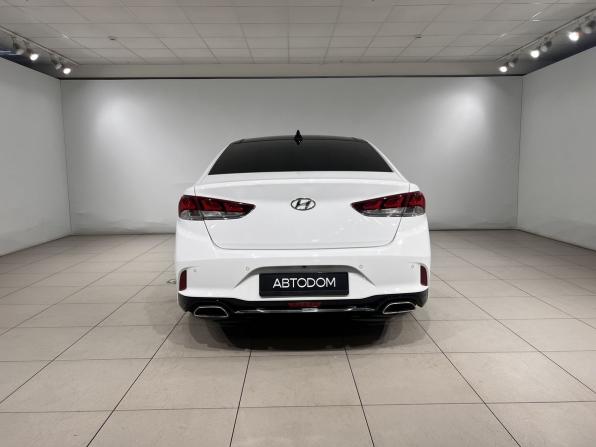 Hyundai Sonata VII (LF) Рестайлинг с пробегом 2018 года, цена 1 470 000 рублей, 240167 км, седан, Автокод Объявления