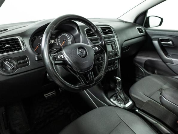 Volkswagen Polo V Рестайлинг с пробегом 2016 года, цена 999 585 рублей, 114301 км, седан, Автокод Объявления