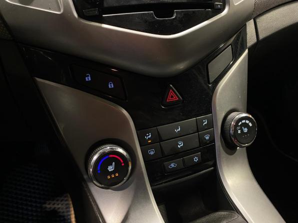 Chevrolet Cruze I с пробегом 2011 года, цена 530 000 рублей, 298684 км, седан, Автокод Объявления