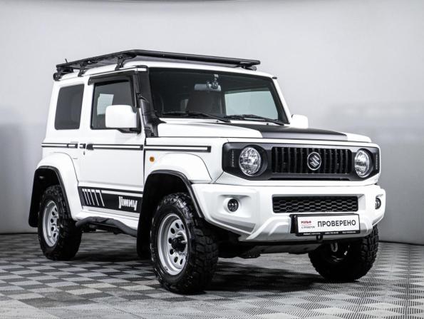 Suzuki Jimny IV с пробегом 2019 года, цена 2 800 000 рублей, 31655 км, внедорожник, Автокод Объявления