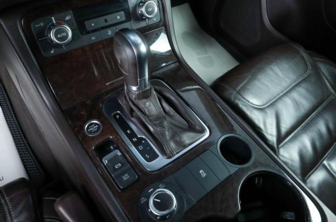 Volkswagen Touareg II с пробегом 2011 года, цена 1 979 000 рублей, 293172 км, внедорожник, Автокод Объявления