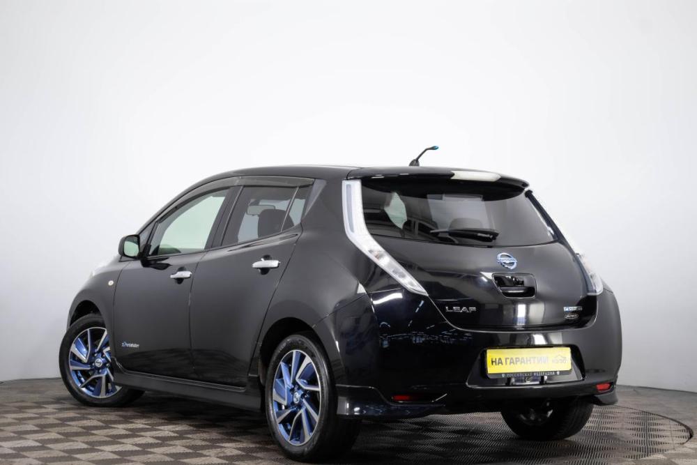 Nissan Leaf I (ZE0/AZE0) Пермь  - изображение 7