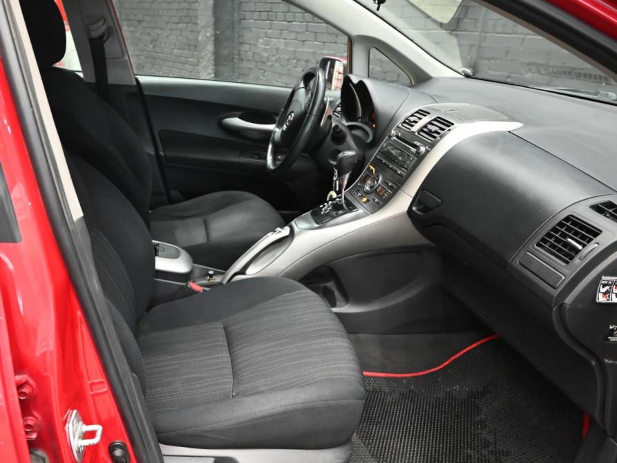 Toyota Auris I Екатеринбург  - изображение 9