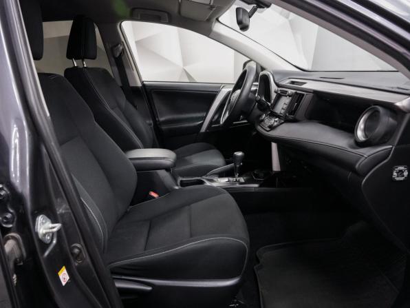 Toyota RAV4 IV (XA40) Рестайлинг с пробегом 2016 года, цена 1 998 000 рублей, 163000 км, внедорожник, Автокод Объявления
