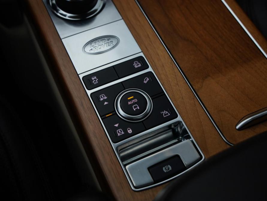 Land Rover Range Rover IV Рестайлинг Санкт-Петербург  - изображение 26