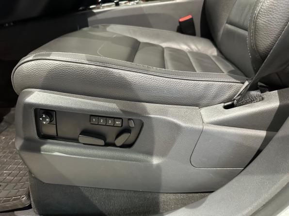 Volkswagen Touareg I Рестайлинг с пробегом 2008 года, цена 1 315 000 рублей, 165000 км, внедорожник, Автокод Объявления