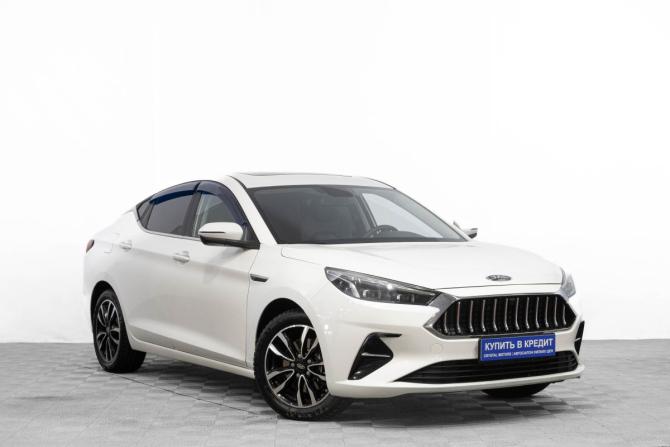 JAC J7 I с пробегом 2023 года, цена 1 699 000 рублей, 105000 км, лифтбек, Автокод Объявления