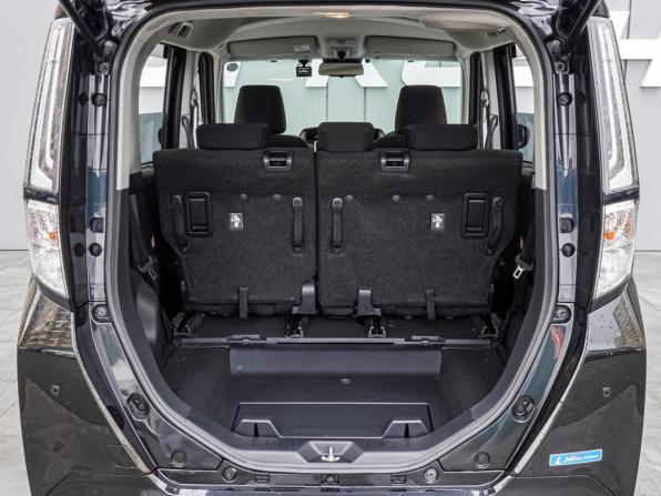Toyota Roomy I Рестайлинг с пробегом 2020 года, цена 1 580 000 рублей, 13008 км, микровэн, Автокод Объявления