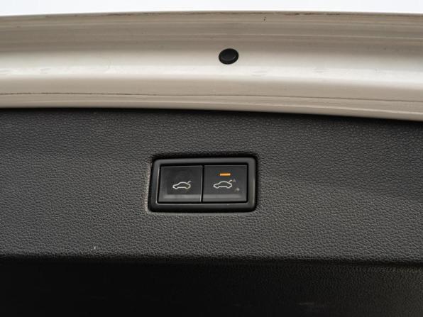 Volkswagen Tiguan II с пробегом 2020 года, цена 2 630 000 рублей, 96474 км, внедорожник, Автокод Объявления
