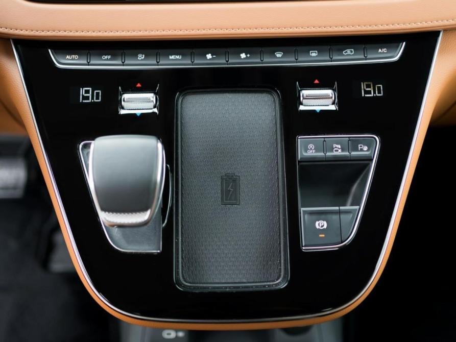 Hongqi HQ9 Сочи  - изображение 15