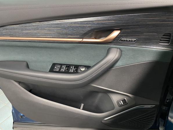 Geely Monjaro I с пробегом 2022 года, цена 2 785 000 рублей, 64474 км, внедорожник, Автокод Объявления