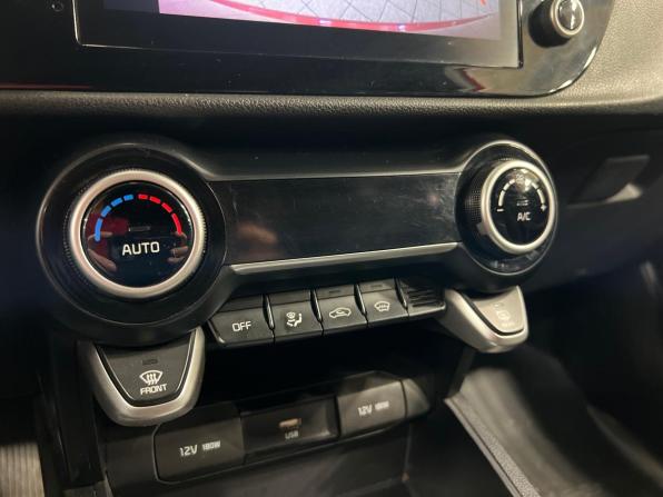 Kia Rio IV Рестайлинг с пробегом 2021 года, цена 1 550 000 рублей, 116000 км, седан, Автокод Объявления