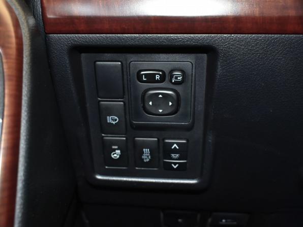 Toyota Land Cruiser Prado 150 Series Рестайлинг 2 с пробегом 2017 года, цена 4 150 000 рублей, 208001 км, внедорожник, Автокод Объявления
