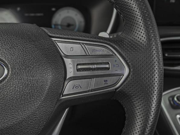 Hyundai Santa Fe IV Рестайлинг с пробегом 2021 года, цена 3 348 000 рублей, 128697 км, внедорожник, Автокод Объявления