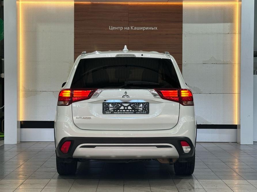 Mitsubishi Outlander III Рестайлинг 3 Челябинск  - изображение 5