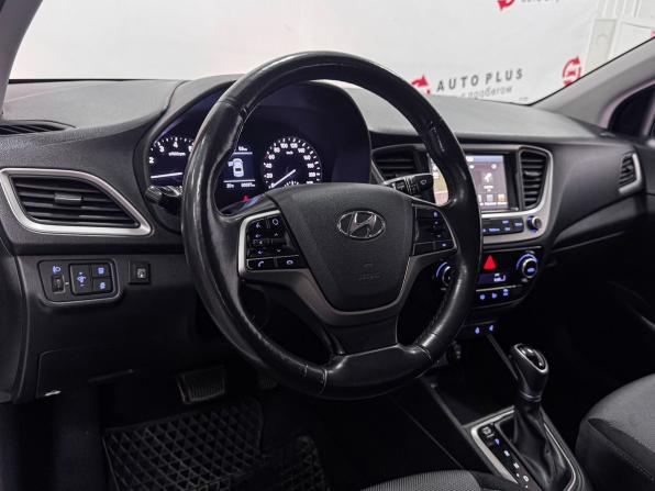 Hyundai Solaris II с пробегом 2018 года, цена 1 439 000 рублей, 80087 км, седан, Автокод Объявления