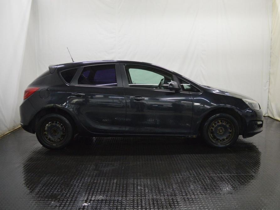 Opel Astra J Рестайлинг Санкт-Петербург  - изображение 4