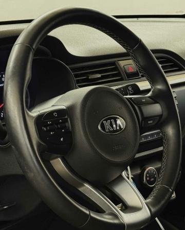 Kia Rio IV с пробегом 2020 года, цена 1 420 000 рублей, 98088 км, хэтчбек, Автокод Объявления