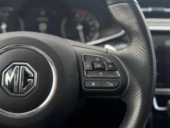 MG 6 II с пробегом 2024 года, цена 2 449 000 рублей, 15795 км, лифтбек, Автокод Объявления