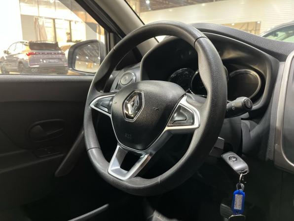Renault Sandero II Рестайлинг с пробегом 2020 года, цена 990 000 рублей, 82124 км, хэтчбек, Автокод Объявления