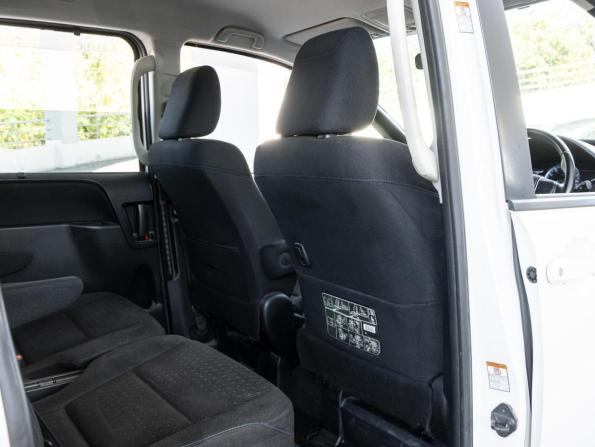 Toyota Noah III (R80) с пробегом 2014 года, цена 1 920 000 рублей, 127778 км, минивэн, Автокод Объявления