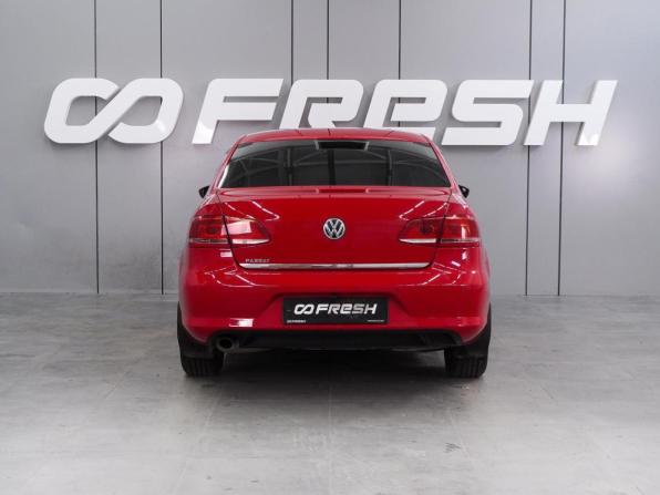 Volkswagen Passat B7 с пробегом 2012 года, цена 999 000 рублей, 215589 км, седан, Автокод Объявления