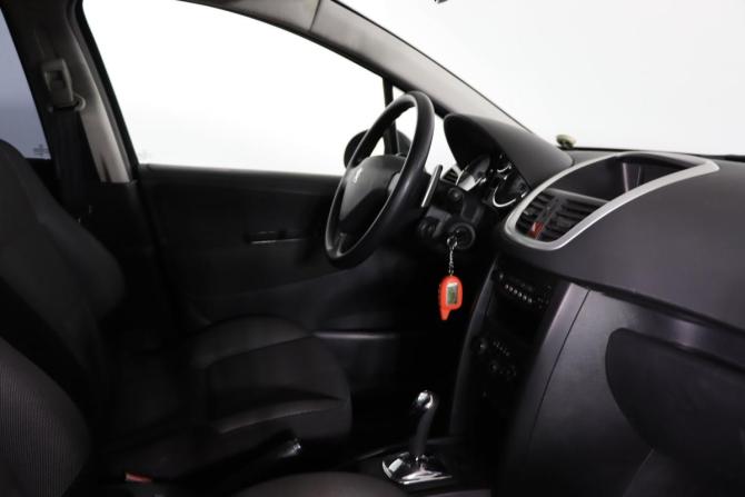 Peugeot 207 I Рестайлинг с пробегом 2010 года, цена 419 990 рублей, 83854 км, хэтчбек, Автокод Объявления