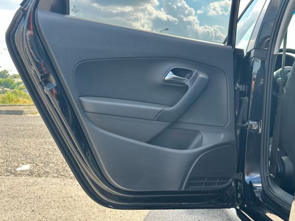 Volkswagen Polo V с пробегом 2013 года, цена 750 000 рублей, 211877 км, седан, Автокод Объявления