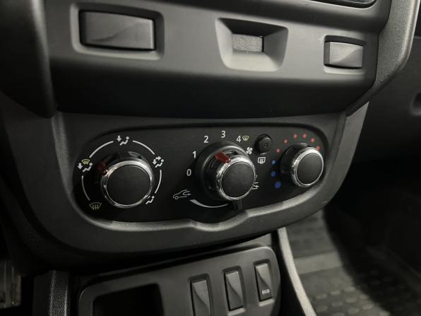 Renault Duster I Рестайлинг с пробегом 2016 года, цена 1 080 000 рублей, 87321 км, внедорожник, Автокод Объявления