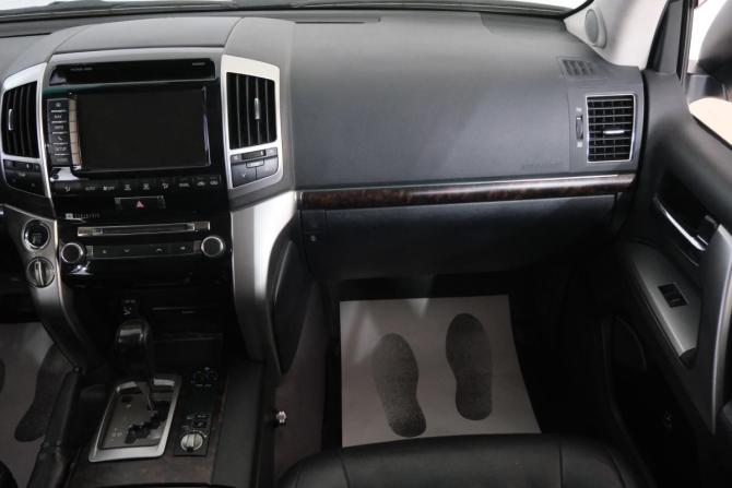 Toyota Land Cruiser 200 Series Рестайлинг 1 с пробегом 2013 года, цена 5 099 000 рублей, 129190 км, внедорожник, Автокод Объявления