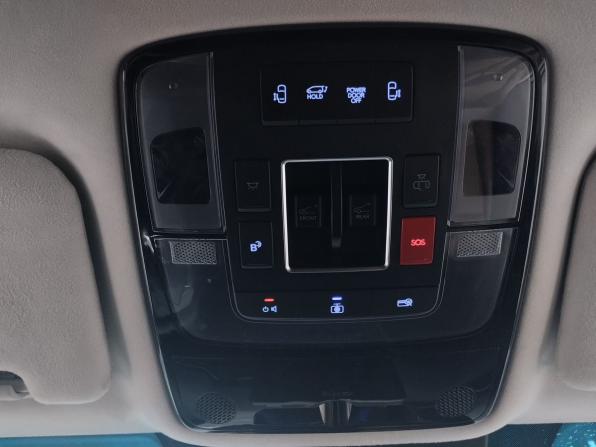 Hyundai Staria I с пробегом 2024 года, цена 5 990 000 рублей, 42699 км, минивэн, Автокод Объявления