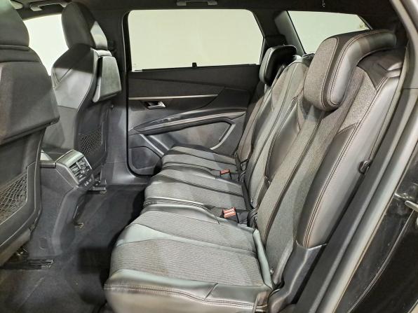 Peugeot 5008 II Рестайлинг с пробегом 2018 года, цена 2 170 000 рублей, 93968 км, внедорожник, Автокод Объявления