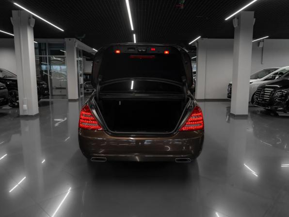 Mercedes-Benz S-Класс V (W221) Рестайлинг с пробегом 2010 года, цена 2 500 000 рублей, 196964 км, седан, Автокод Объявления