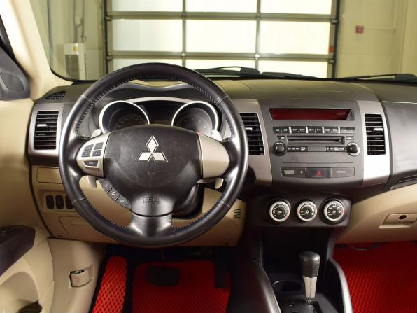 Mitsubishi Outlander II с пробегом 2008 года, цена 1 099 995 рублей, 126614 км, внедорожник, Автокод Объявления
