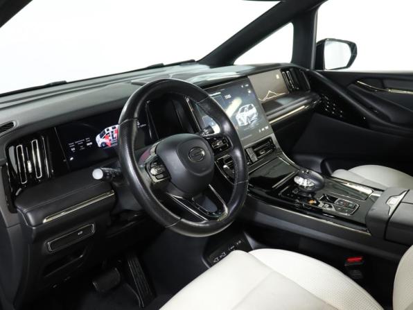 GAC M8 с пробегом 2024 года, цена 3 989 000 рублей, 67548 км, минивэн, Автокод Объявления