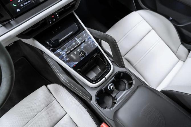 Новый Porsche Cayenne III Рестайлинг 2026 года, цена 23 900 000 рублей, внедорожник, Автокод Объявления