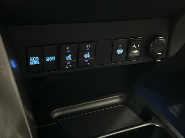 Toyota RAV4 IV (XA40) Рестайлинг с пробегом 2019 года, цена 3 590 000 рублей, 32905 км, внедорожник, Автокод Объявления