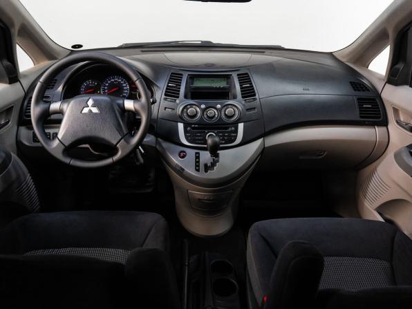 Mitsubishi Grandis I с пробегом 2007 года, цена 810 000 рублей, 241615 км, минивэн, Автокод Объявления