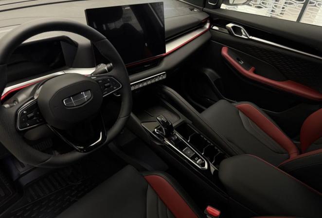 Новый Geely Coolray I Рестайлинг 2 2026 года, цена 2 914 990 рублей, внедорожник, Автокод Объявления