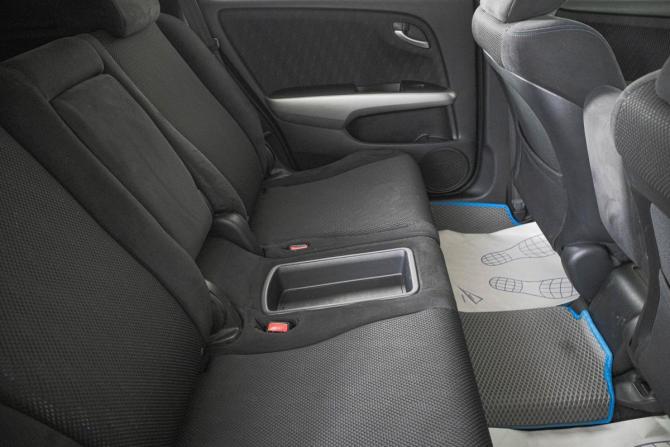 Honda Stream II Рестайлинг с пробегом 2012 года, цена 1 309 000 рублей, 140000 км, компактвэн, Автокод Объявления
