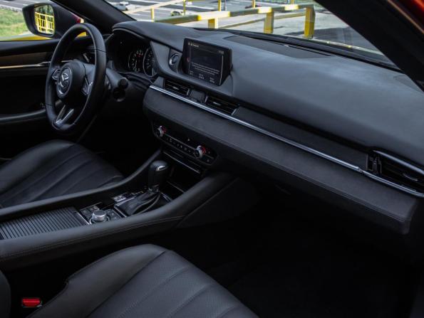 Mazda 6 III (GJ) Рестайлинг 2 с пробегом 2021 года, цена 3 650 000 рублей, 20000 км, седан, Автокод Объявления