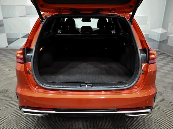 Kia Ceed III Рестайлинг с пробегом 2021 года, цена 2 450 000 рублей, 95608 км, универсал, Автокод Объявления