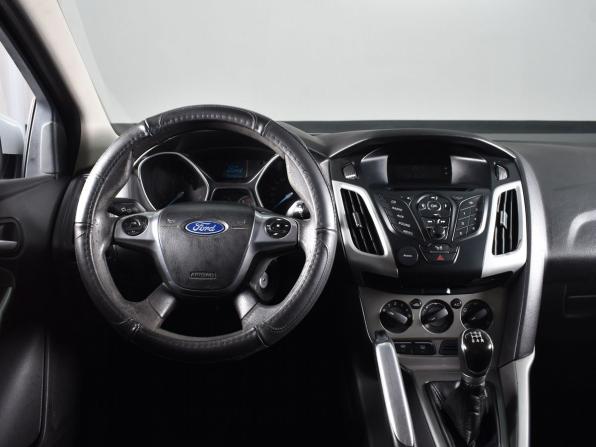 Ford Focus III с пробегом 2012 года, цена 499 995 рублей, 207045 км, седан, Автокод Объявления